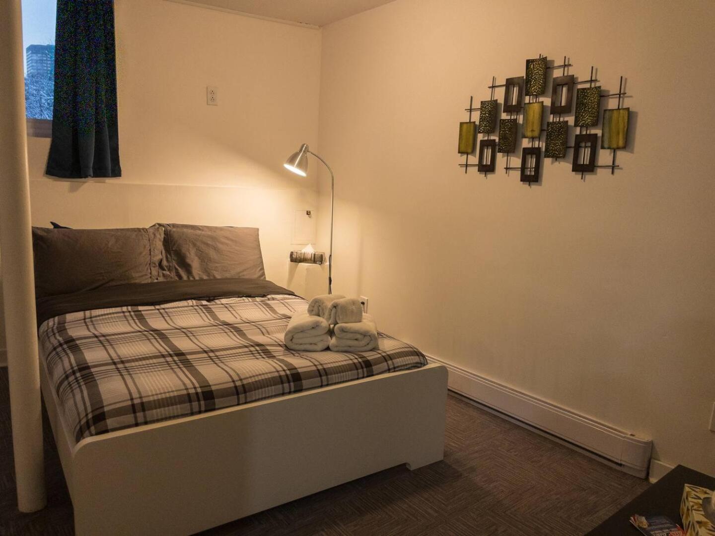 Heart Of Mtr For Memerable Experiance 2 Backyard 7Minmetro Fully Renovated & Equipped Montréal Dış mekan fotoğraf