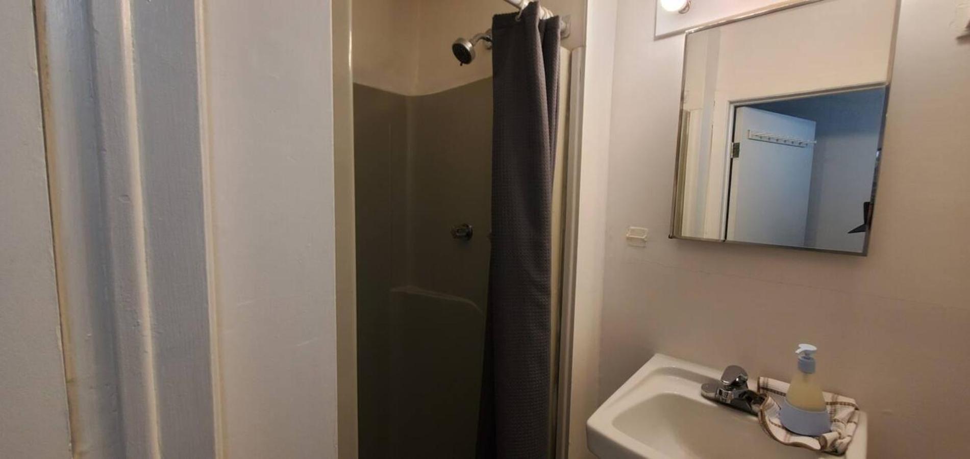Heart Of Mtr For Memerable Experiance 2 Backyard 7Minmetro Fully Renovated & Equipped Montréal Dış mekan fotoğraf